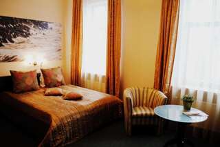 Отель Hotel Vilhelmine Лиепая Стандартный двухместный номер с 1 кроватью-9